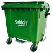Contenedor de uso rudo de 1100 litros con sistema de apertura por pedal frontal y cuatro ruedas con freno